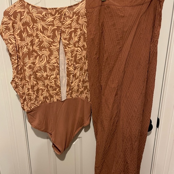 Free People Weekend Set - Picture 4 of 8